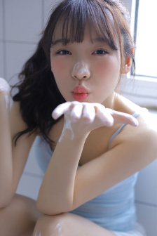 停电了被男同桌狂揉我奶胸动态图